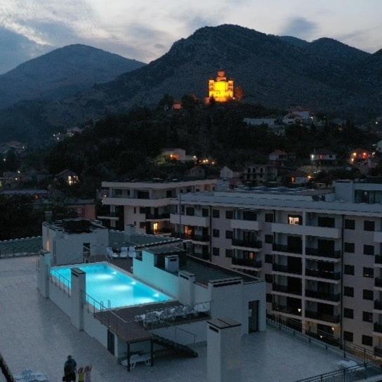 Impressive Apartment เทรบินเย ภายนอก รูปภาพ